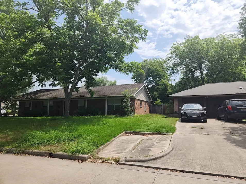 1907 Amy Dr Baytown, TX 77520, Harris County