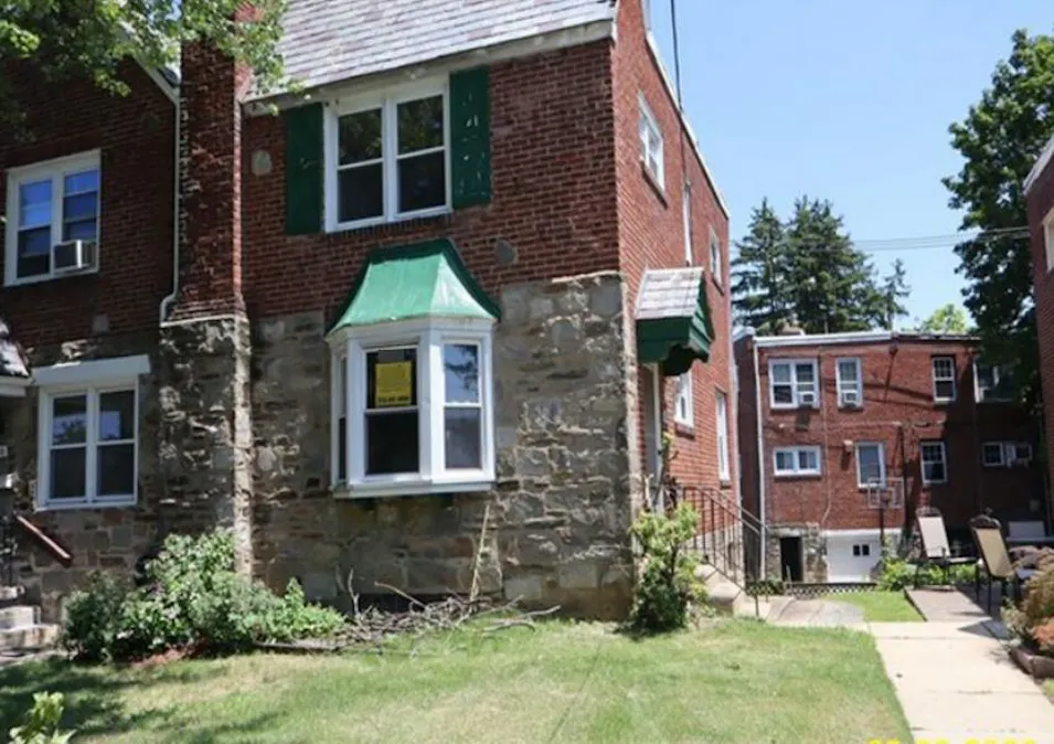 323 N Maple Ave Lansdowne, PA 19050, Delaware County