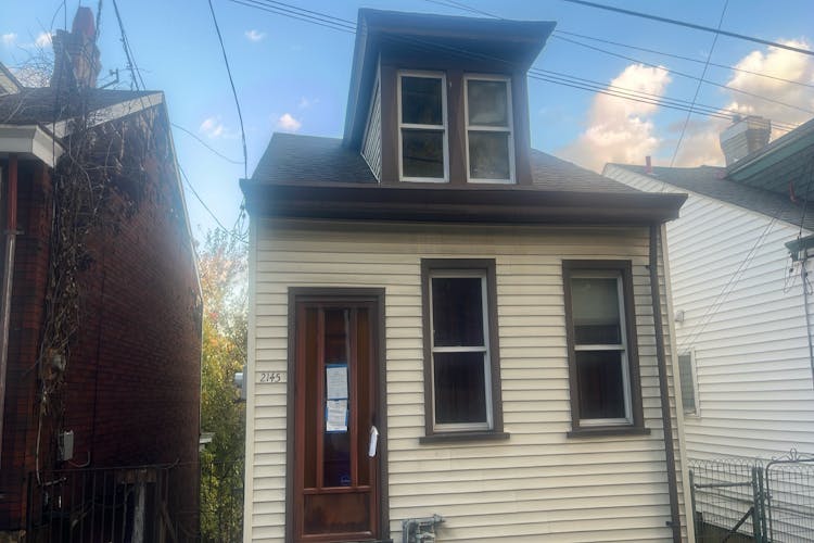 2145 Straubs Ln Pittsburgh, PA 15212, Allegheny County