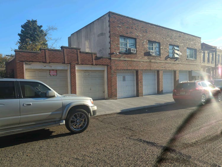 222 53rd Street West New York, NJ 07093, Hudson County