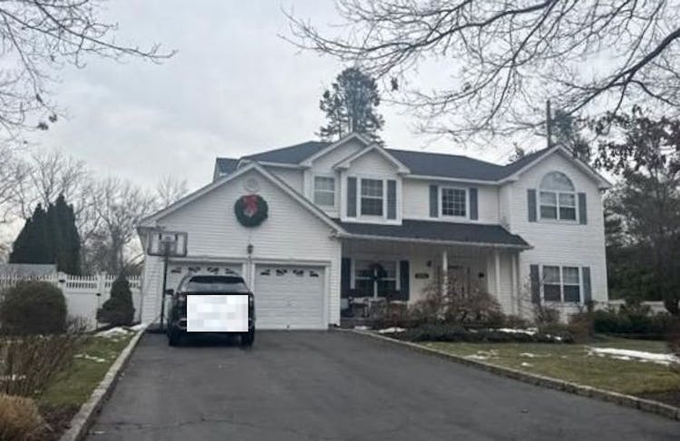 1 Ginger Bread Road Kings Park, NY 11754, Suffolk County