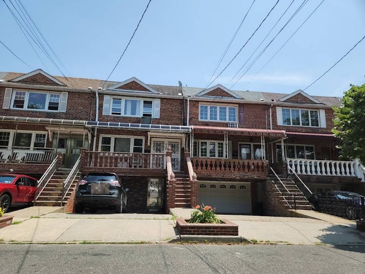 28 Paerdegat 9 Street Brooklyn, NY 11236, Kings County