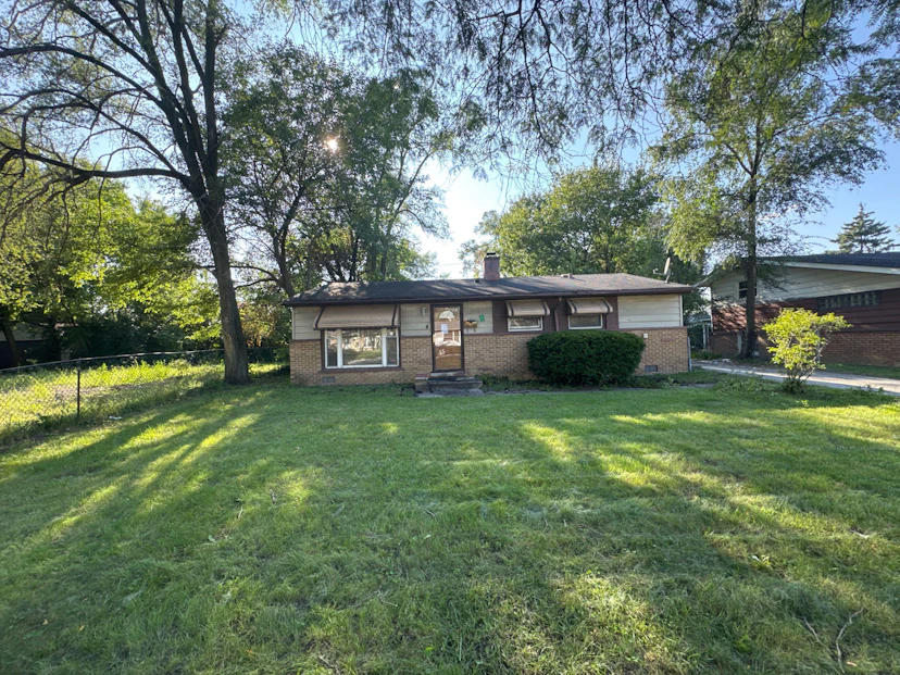 16406 Plymouth Dr