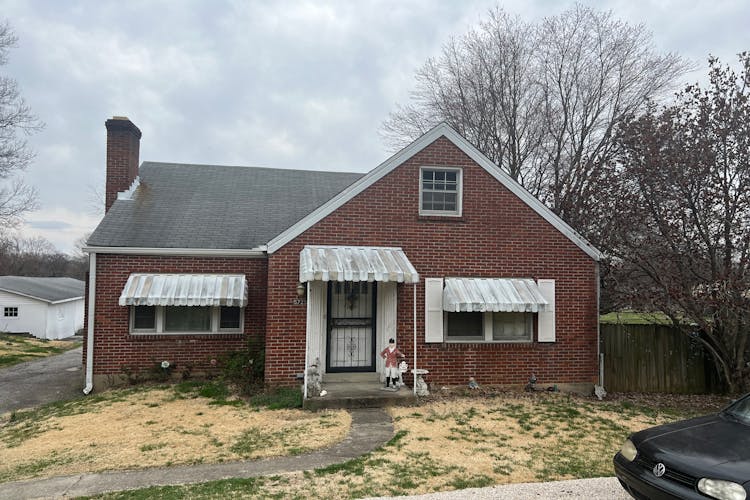 5725 New Cut Rd. Louisville, KY 40214, Jefferson County