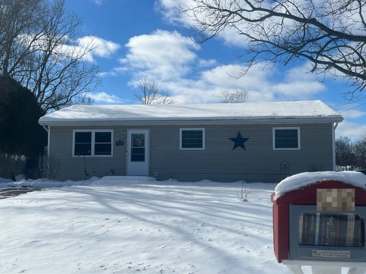 2222 Elmer Dr NE Grand Rapids, MI 49525, Kent County