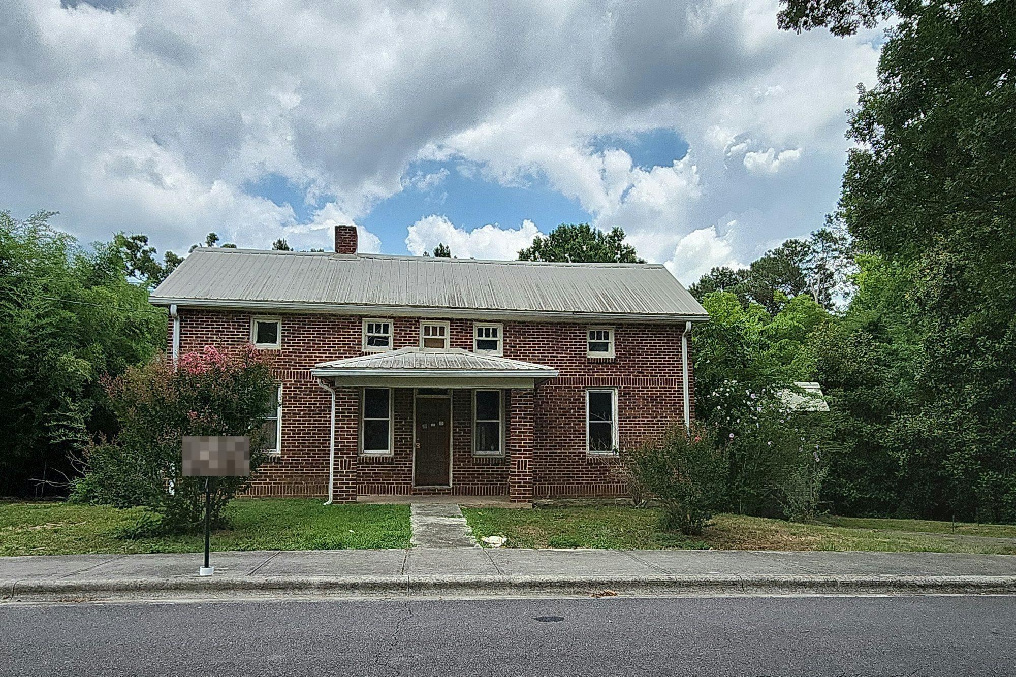 124 School St, Chatsworth, GA, 30705, USA