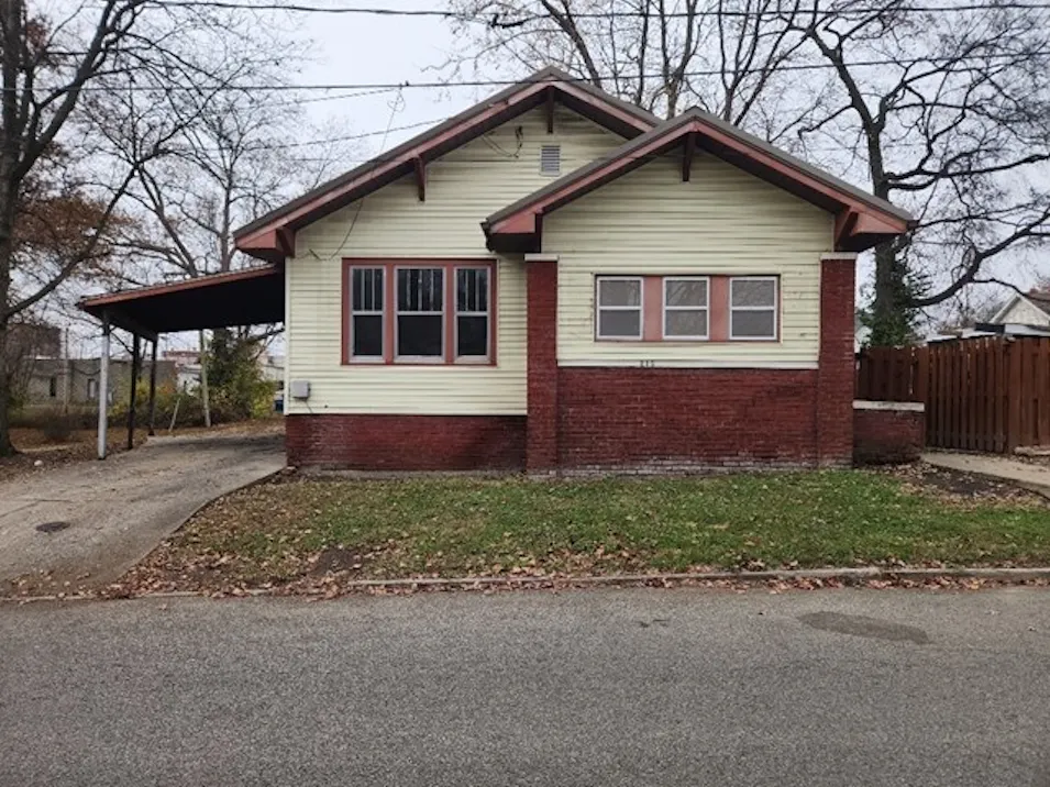 215 N 8th St Mount Vernon, IL 62864, Jefferson County
