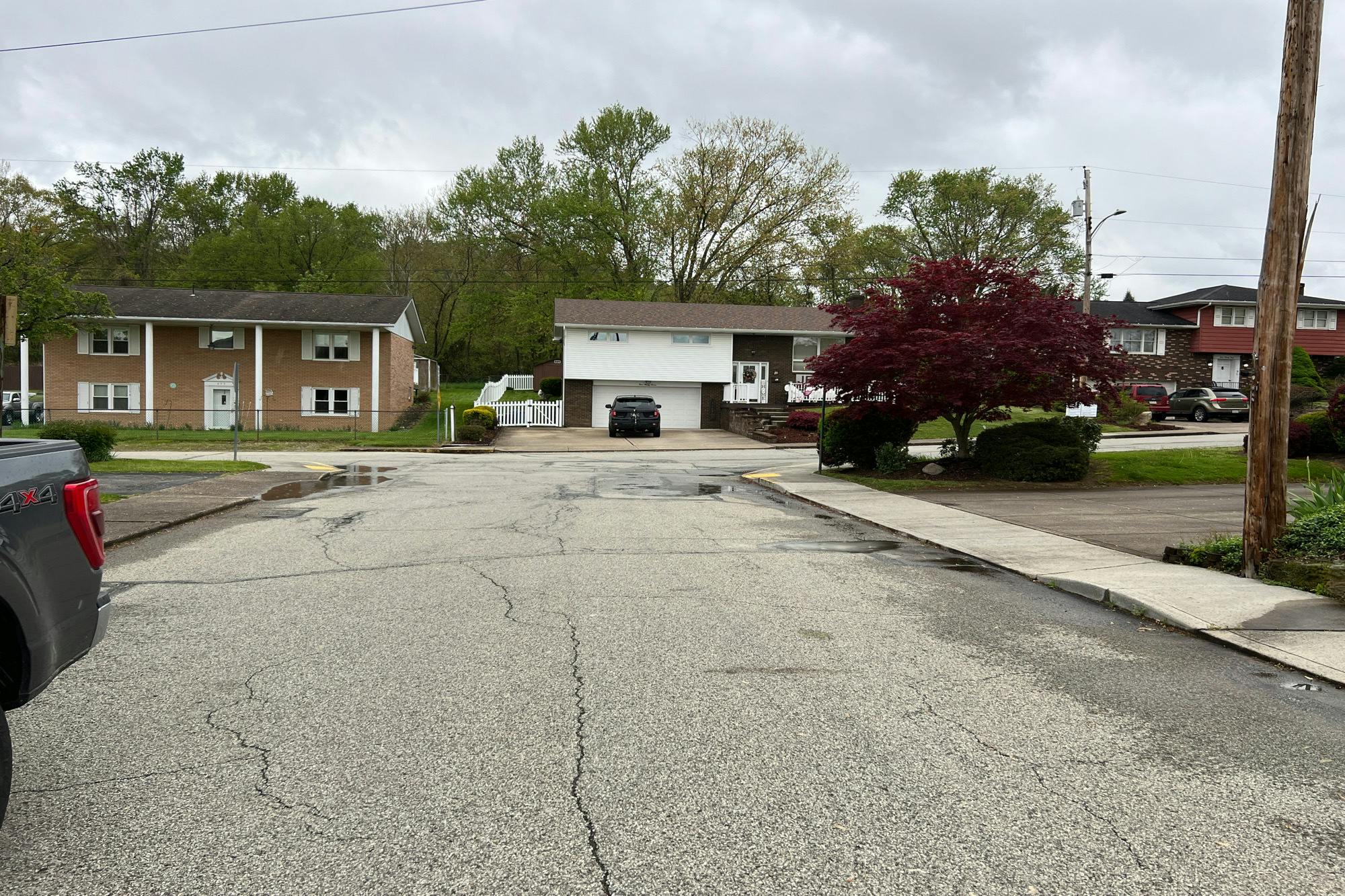 Scott St, Charleroi, PA 15022