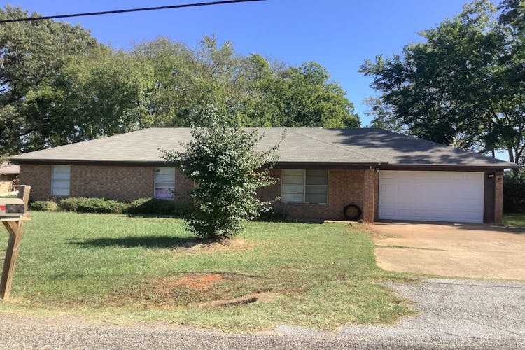 897 Christopher Whitehouse, TX 75791, Smith County