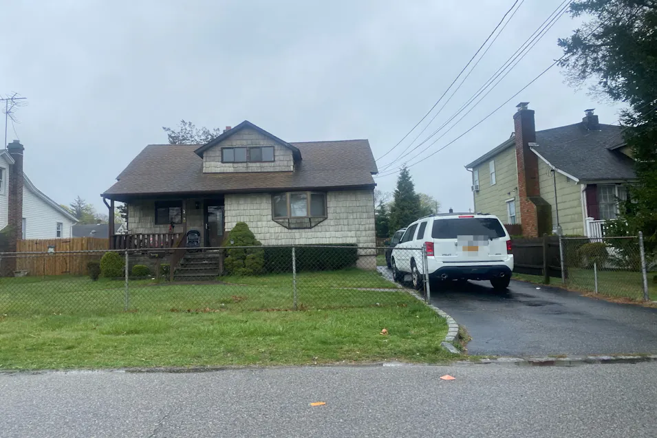 10 E Walnut Street Islip, NY 11751, Suffolk County