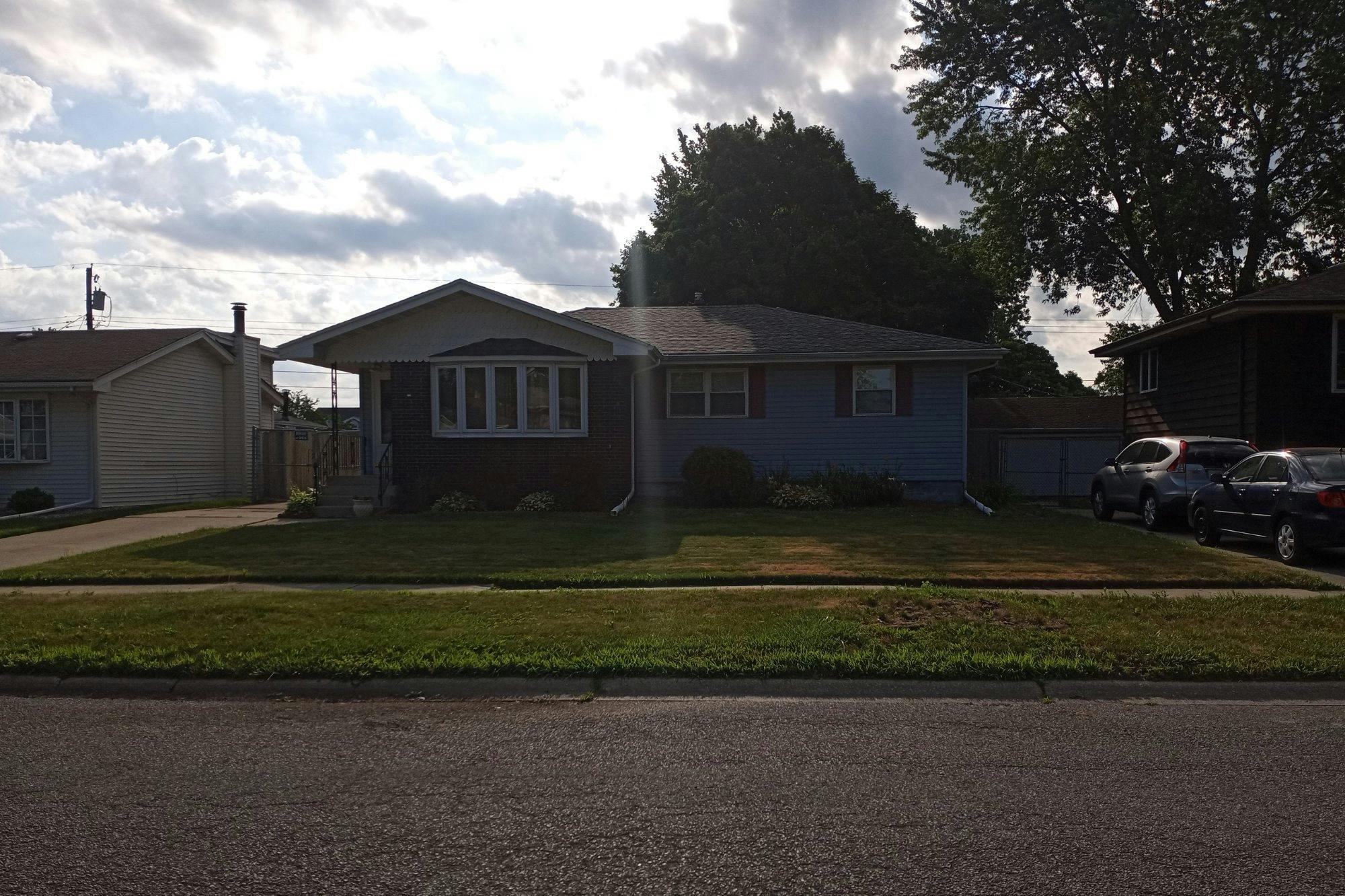 Prairie Ave, Highland, IN 46322