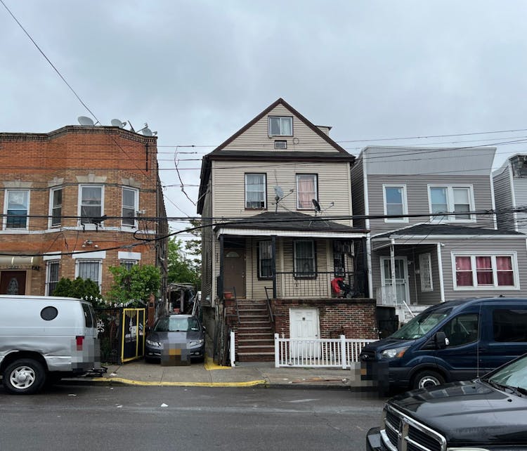 32-45 107th Street East Elmhurst, NY 11369, Queens County