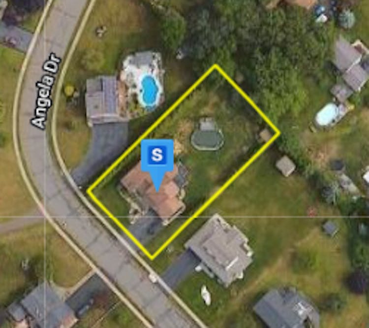 91 Angela Dr East Haven, CT 06512, South Central Ct County