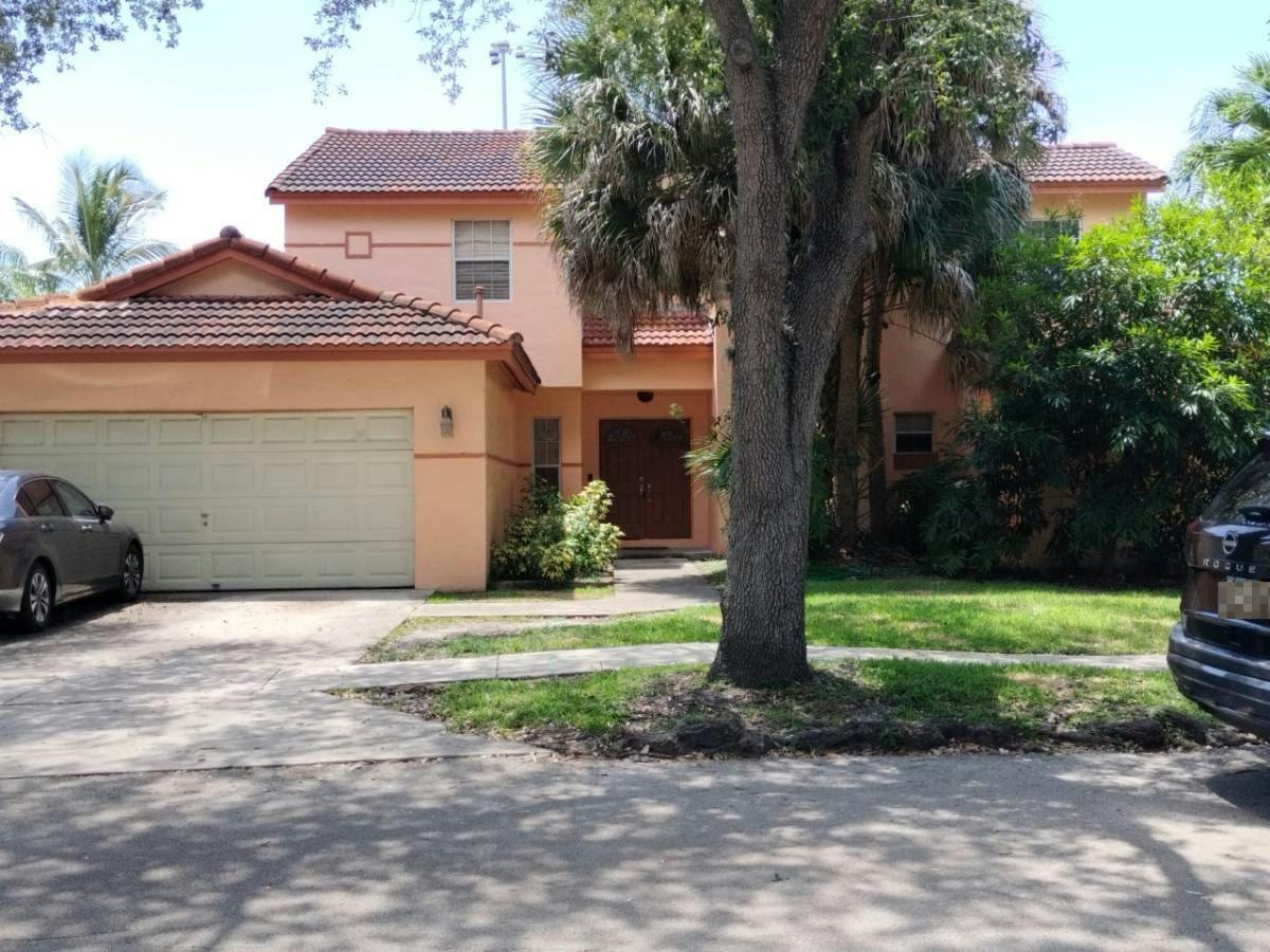 88th Ave, Hialeah, FL 33018