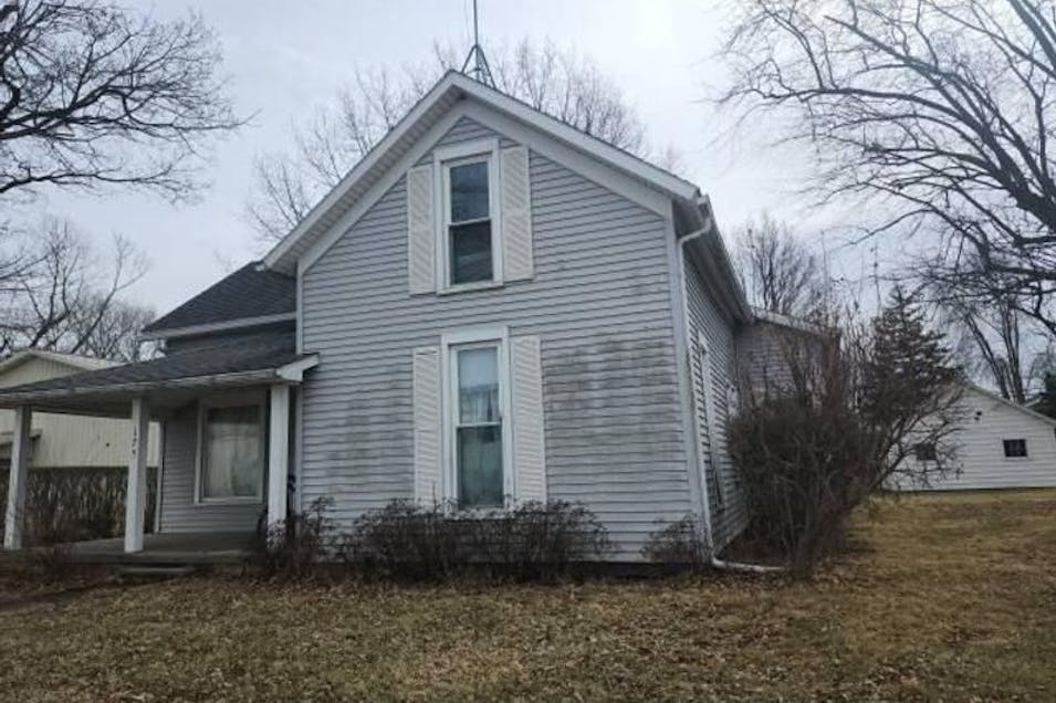 175 W Logan St Markle, IN 46770, Huntington County