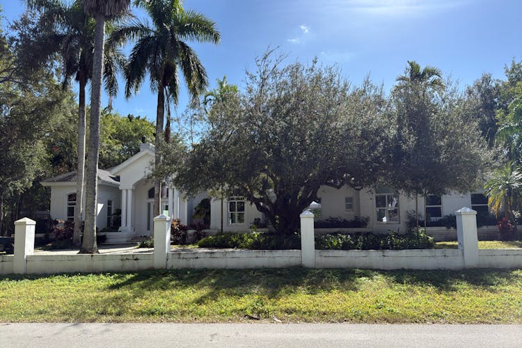 6480 SW 107th St Pinecrest, FL 33156, Miami-Dade County