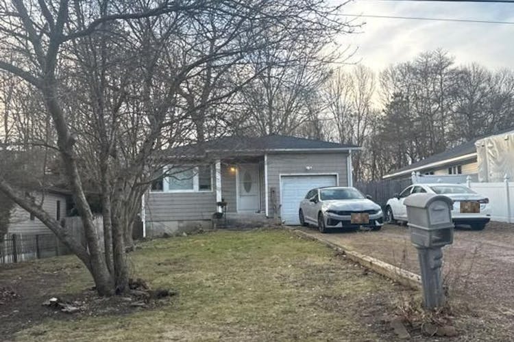 577 Starlight Dr Shirley, NY 11967, Suffolk County