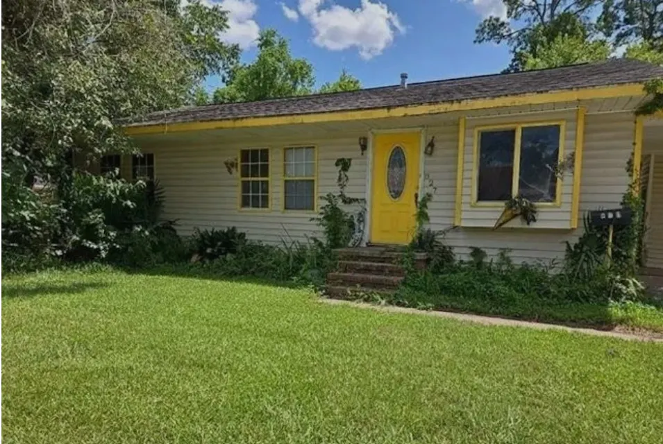 827 W Grolee St Opelousas, LA 70570, St Landry County