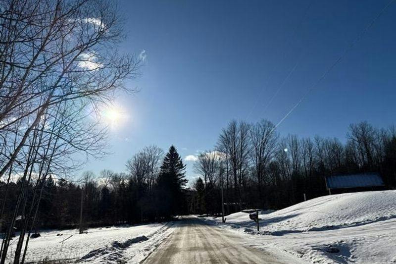 Longmoore Dr, East Ryegate, VT 05042