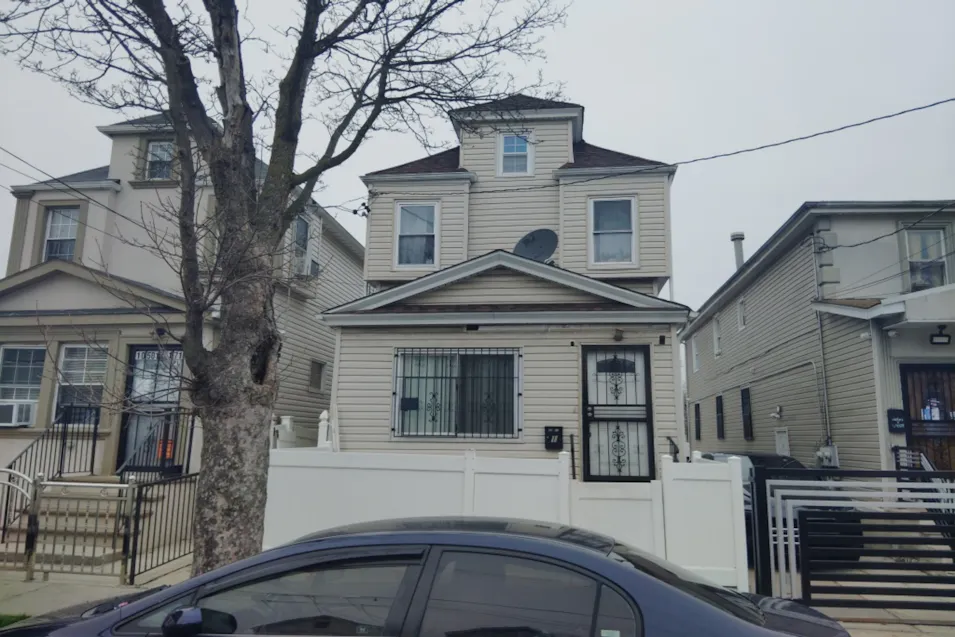 105- 03 171st Place Jamaica, NY 11433, Queens County