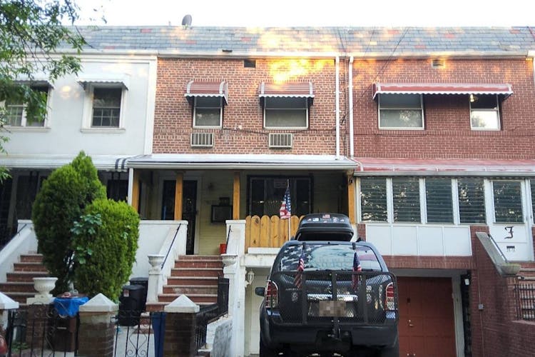 28-16 100th Street East Elmhurst, NY 11369, Queens County