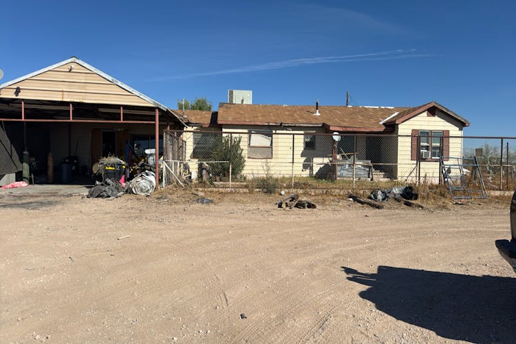 700 E Utah Jal, NM 88252, Lea County