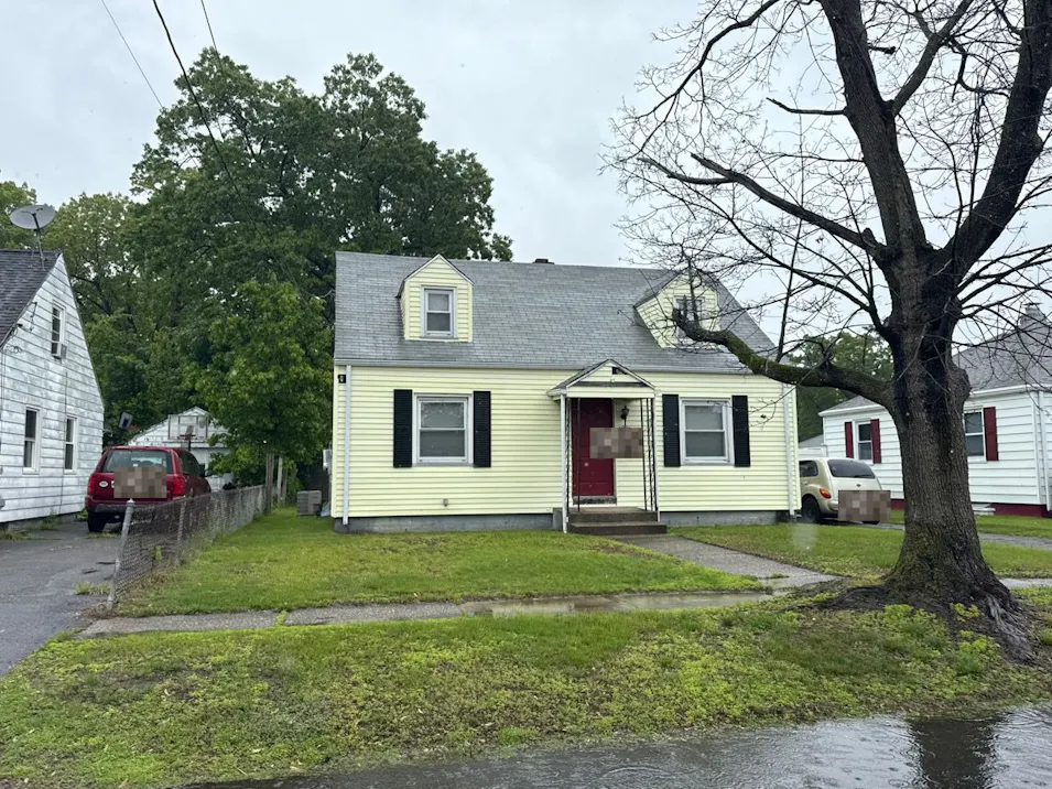 283 Wildermere Street Chicopee, MA 01020, Hampden County