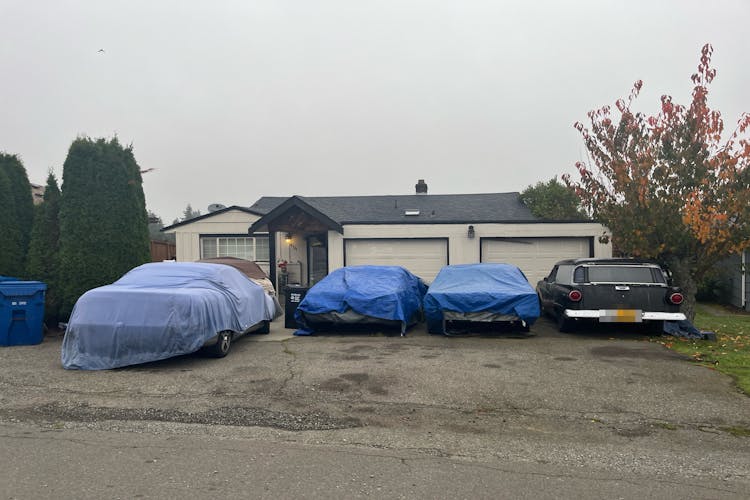 4121 SW 109th St Seattle, WA 98146, King County