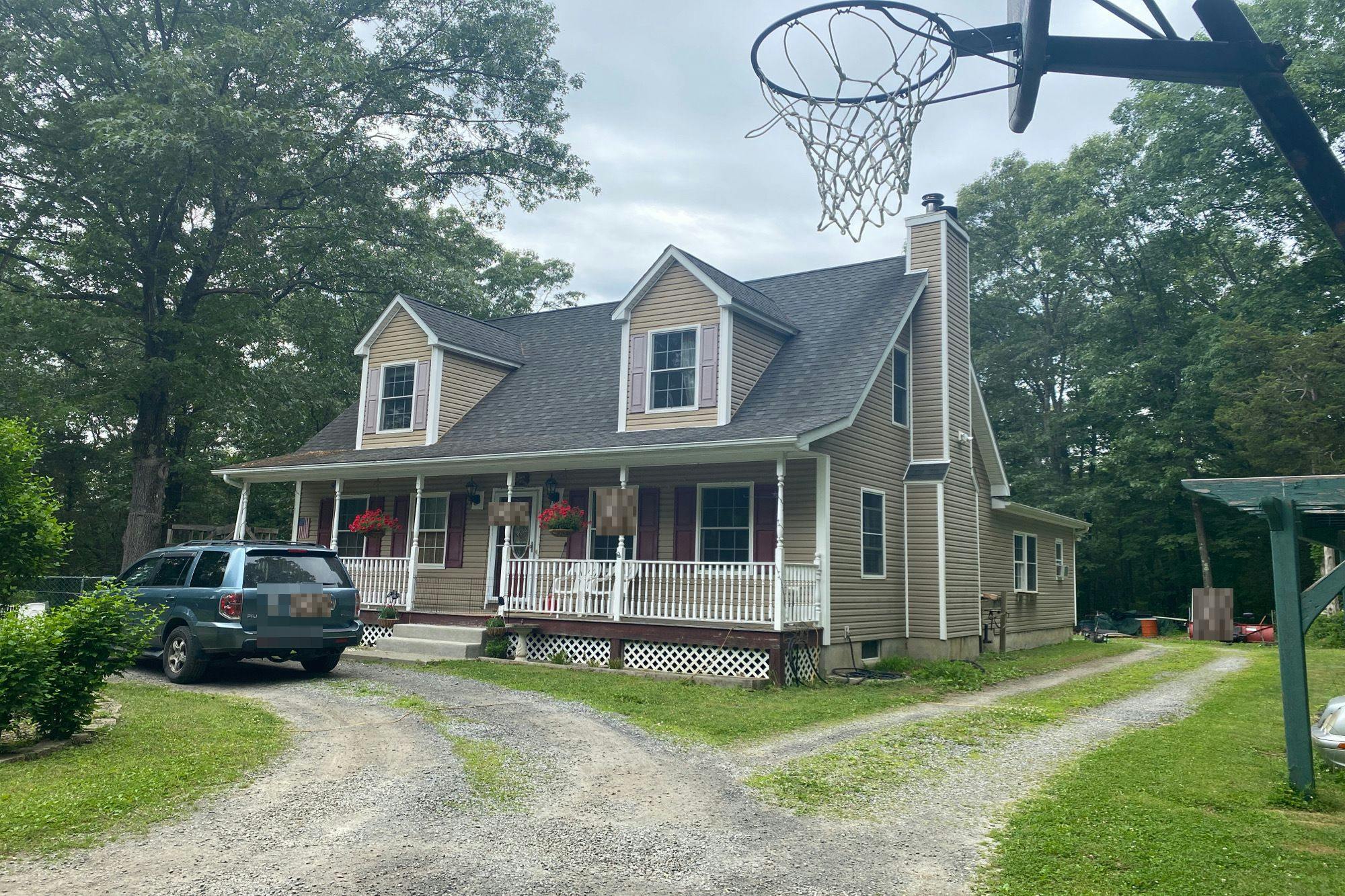 Deforest Ln, Lagrangeville, NY 12540