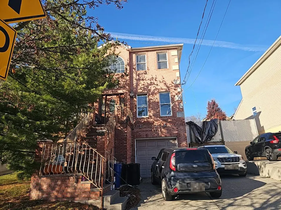 5791 Hyland Blvd Staten Island,, NY 10309, Richmond County