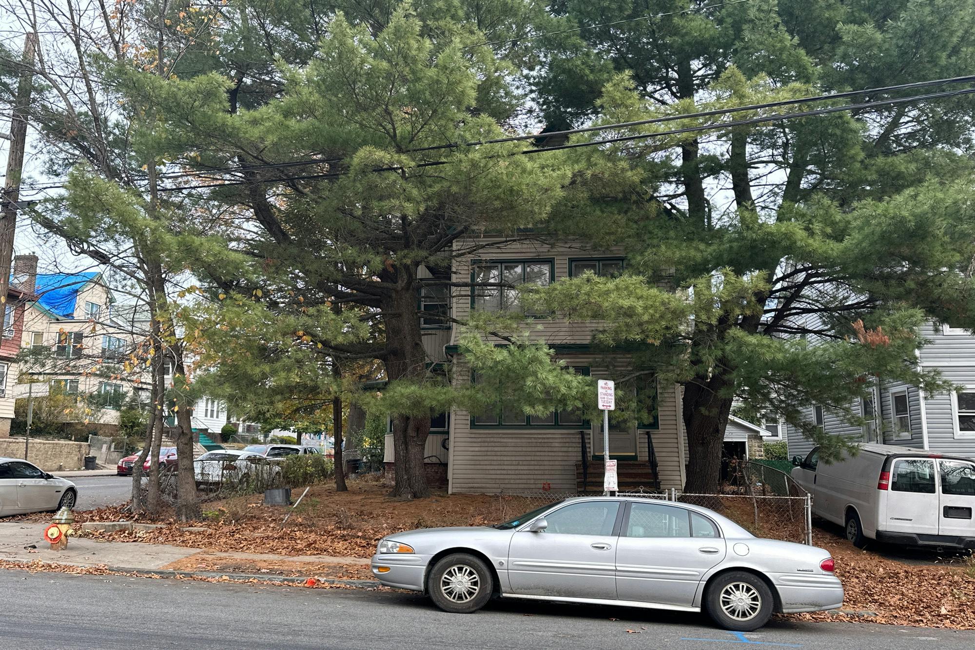 Renner Ave, Newark, NJ 07112