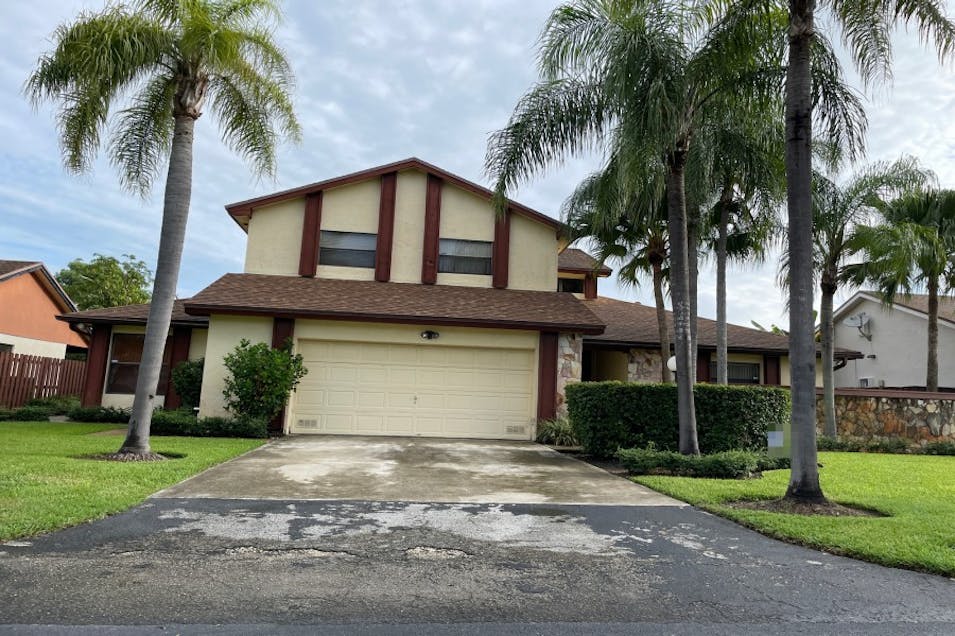 15615 SW 54th St Miami, FL 33185, Miami-Dade County