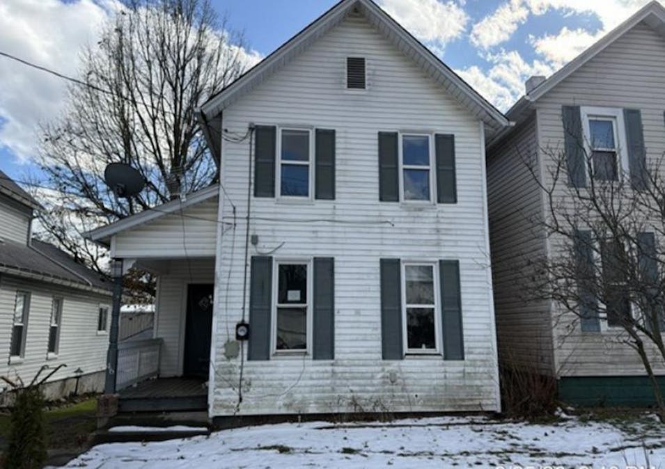 46 Brown Street Barberton, OH 44203, Medina County
