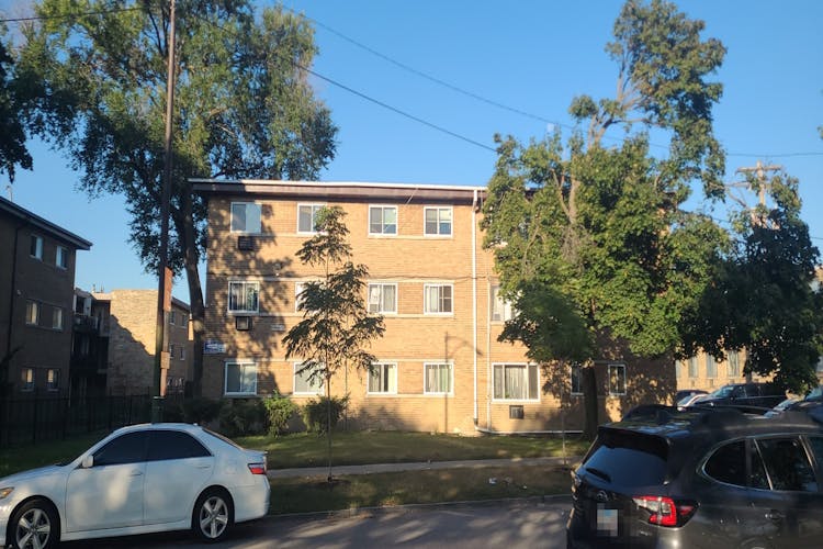6432 N. Ridge Boulevard Apt 3c Chicago, IL 60626, Cook County