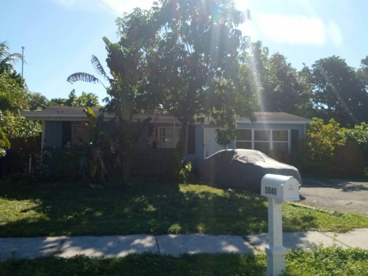 41st Ter, Fort Lauderdale, FL 33319