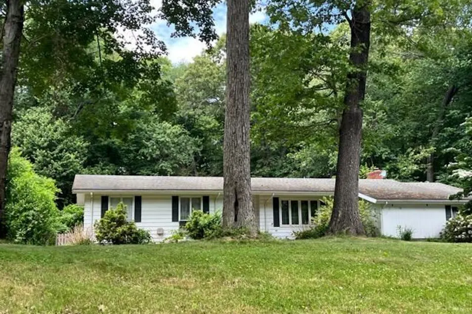 29 Laurwood Dr Bolton, CT 06043, Tolland County