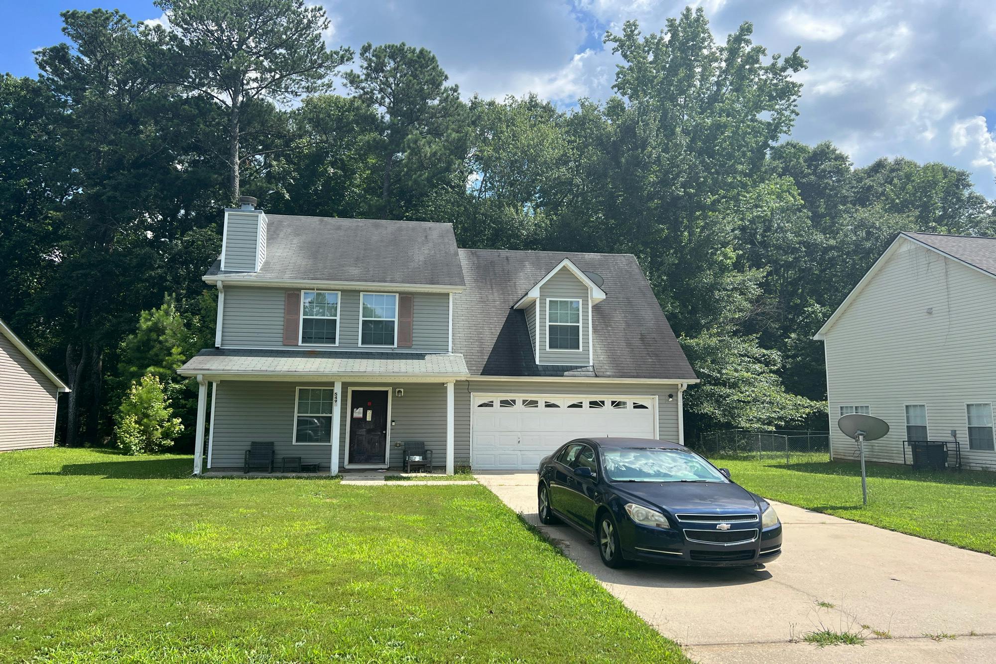 Denny Dr, Atlanta, GA 30349