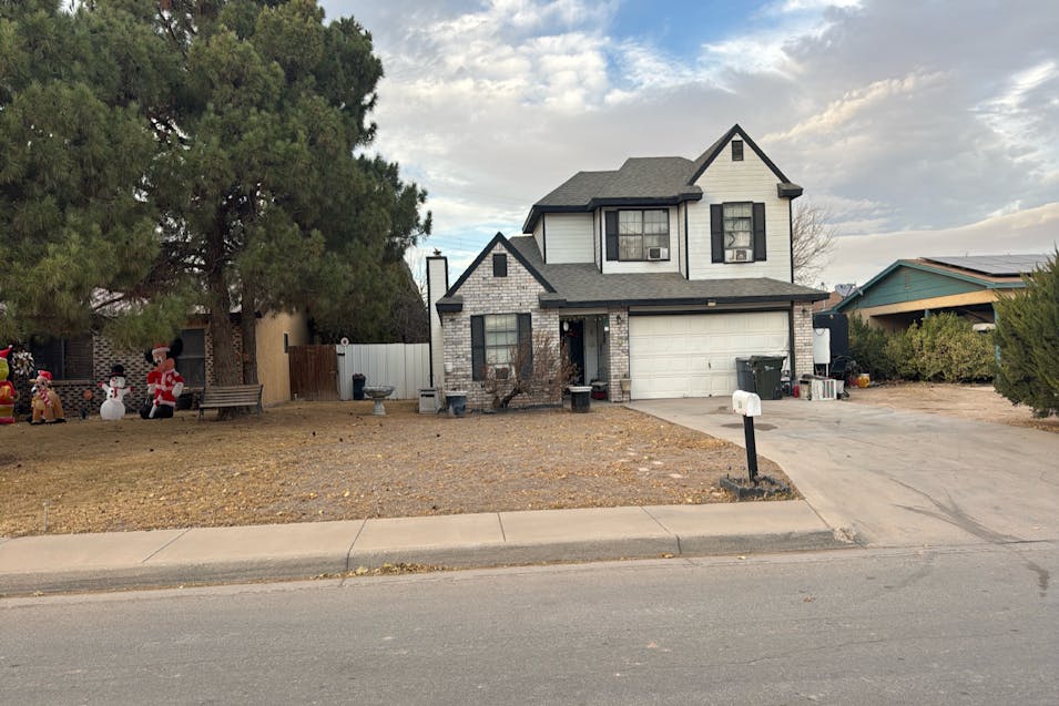 524 Russell St. Carlsbad, NM 88220, Eddy County