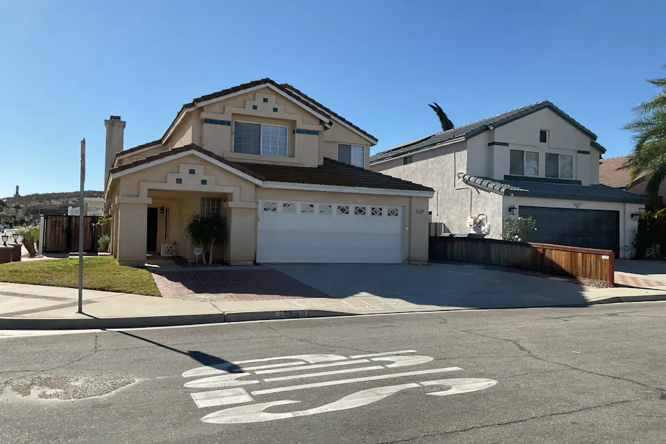 15599 Carrera Drive Fontana, CA 92337, San Bernardino County