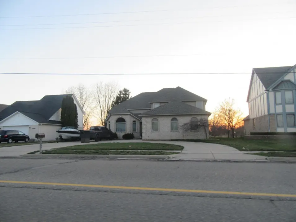 51609 Baker Rd Chesterfield, MI 48047, Macomb County