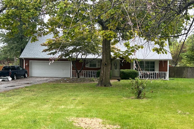 1638 Saint Thomas Rd Granite City, IL 62040, Madison County