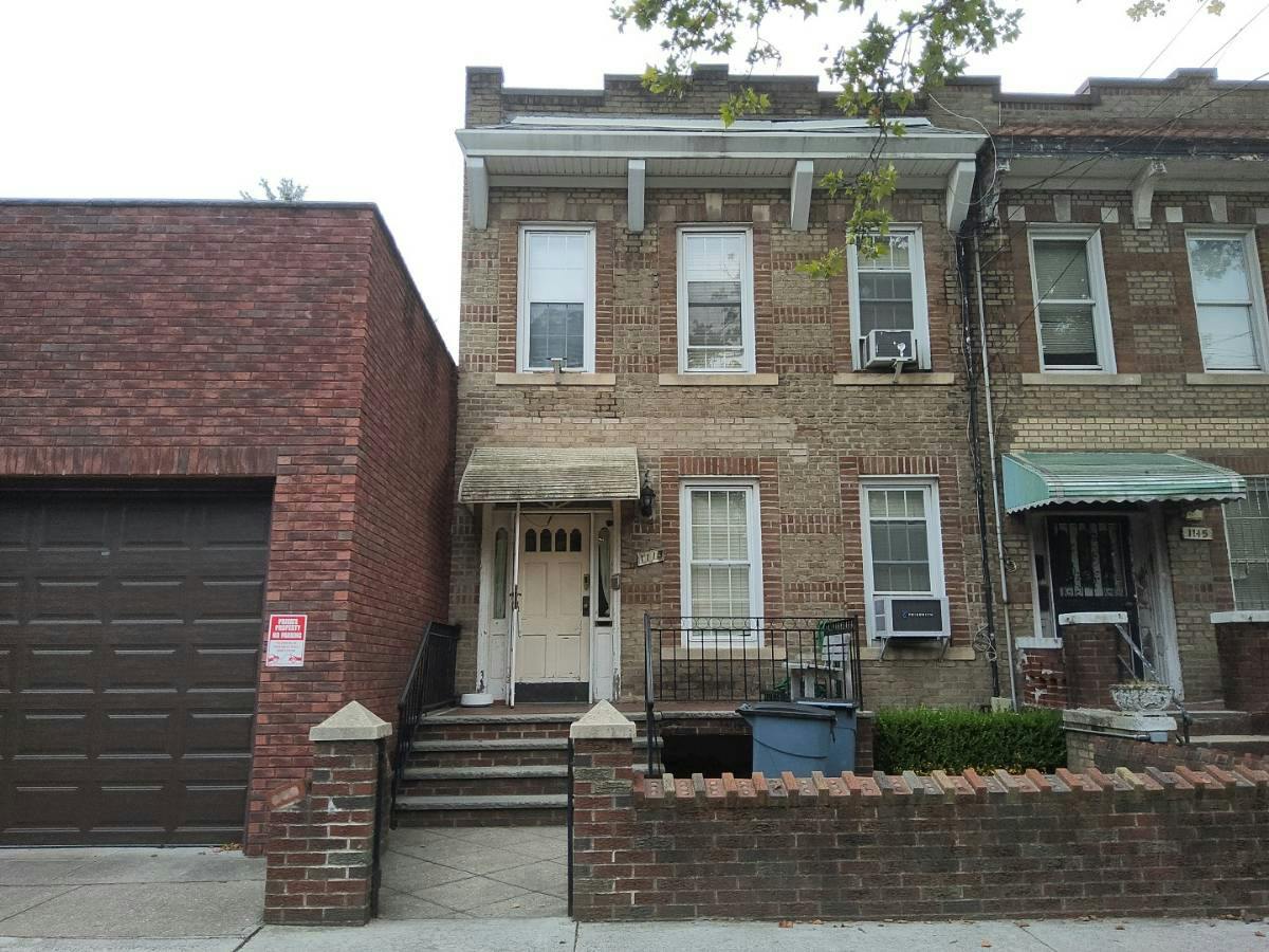 58th St, Brooklyn, NY 11219
