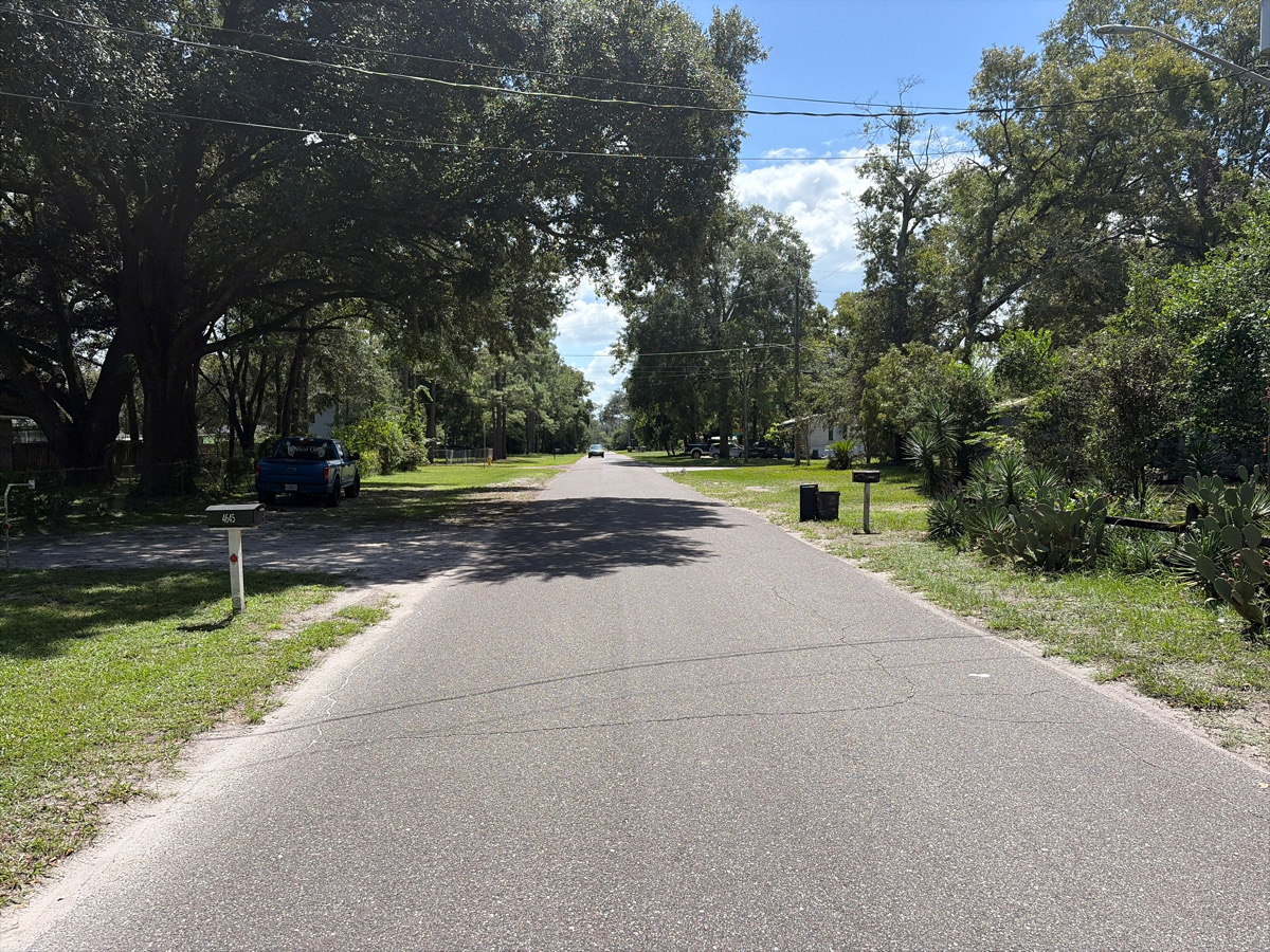 8406 Noroad photo 9