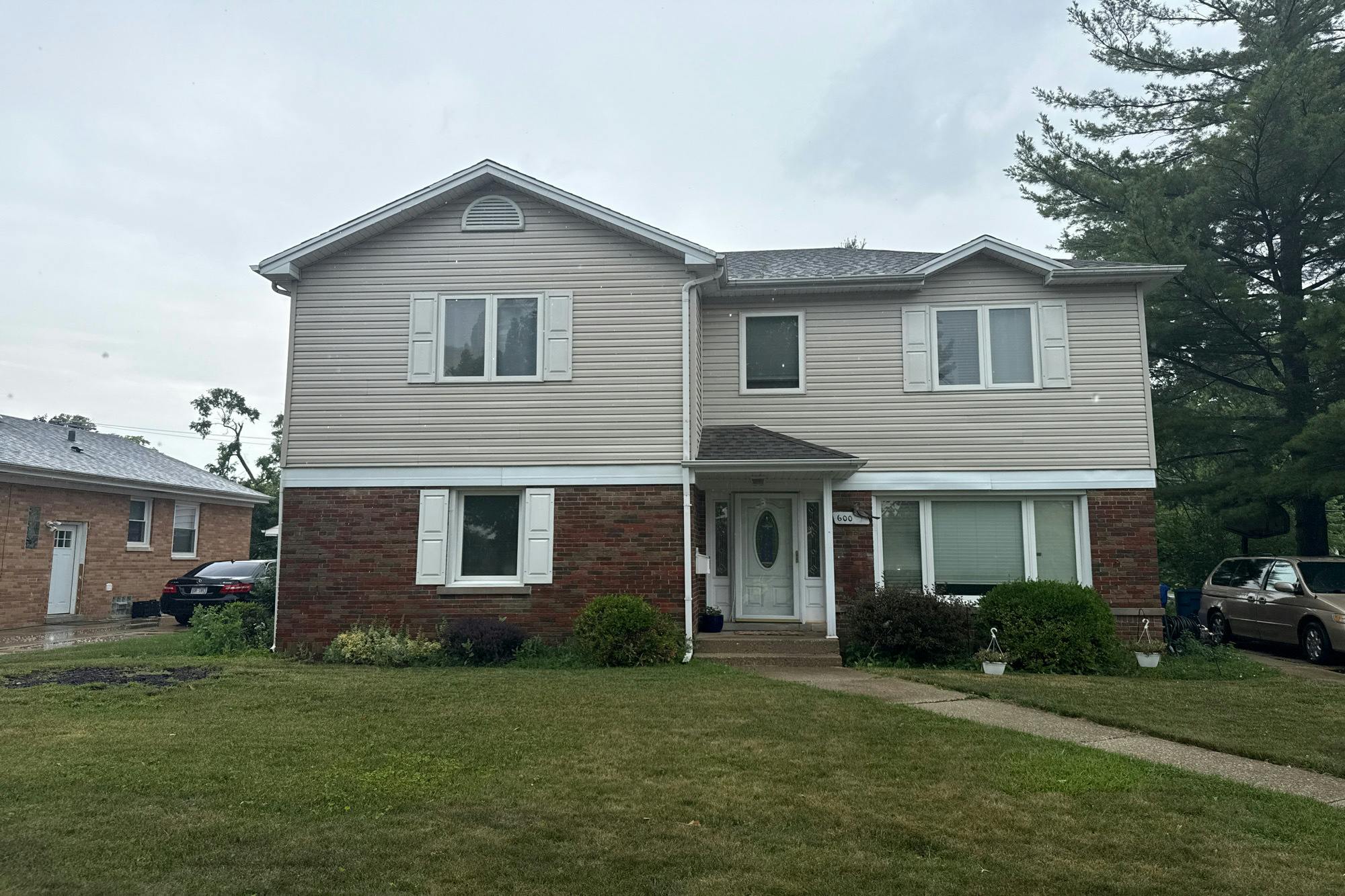 Lonnquist Blvd, Mount Prospect, IL 60056