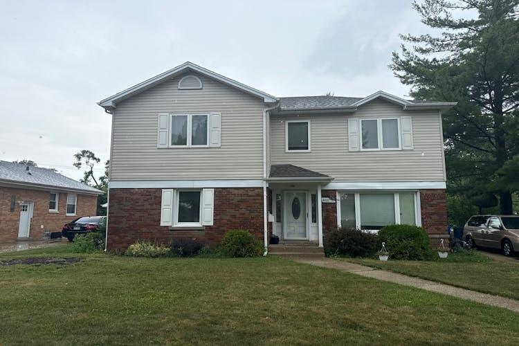 600 West Lonnquist Mount Prospect, IL 60056, Cook County