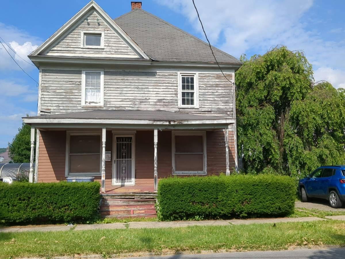 Porter St, Watkins Glen, NY 14891