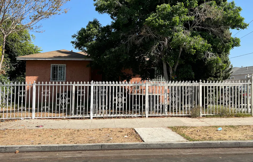 1501 and 1503 East 109th Street Los Angeles, CA 90059, Los Angeles County
