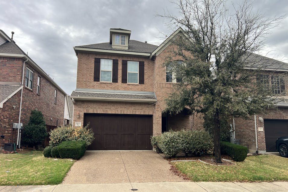 513 Eastland Dr Lewisville, TX 75056, Denton County