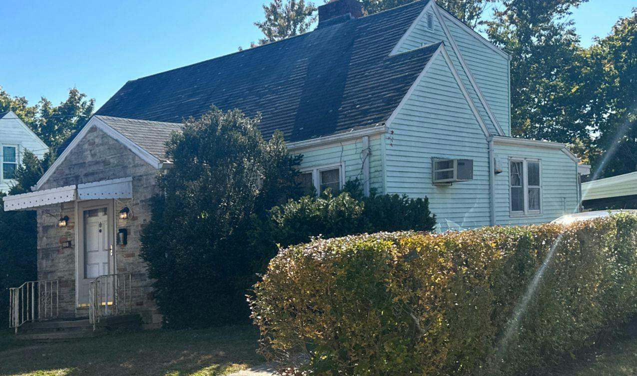 Bradley Ave, Hamden, CT 06514