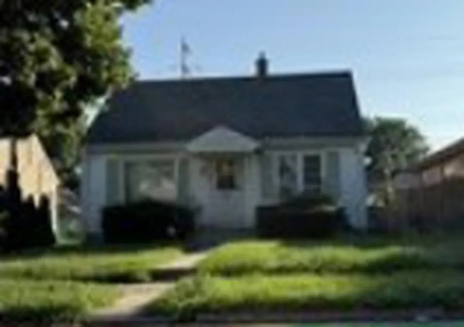 6312 W Leon Ter Milwaukee, WI 53218, Milwaukee County